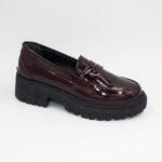 Loafers Mafe de Cuero Charol Color Guinda