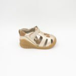 Sandalias Franciscana Modelo Cuero Color Dorado