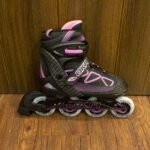 Patines Lineales Modelo Color Negro con Fucsia