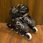 Patines Lineales Modelo Color Negro con Plomo - Imagen 2