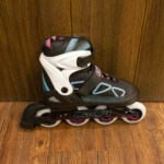 Patines Lineales Modelo Color Negro con Turquesa