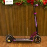 Scooter Tipo Modelo Color Negro con Morado