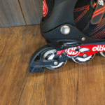 Patines Lineales Con Luces Spider Color Negro con Rojo - Imagen 3