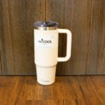 Taza con Cañita Wecool 30 oz. Modelo Color Rosa